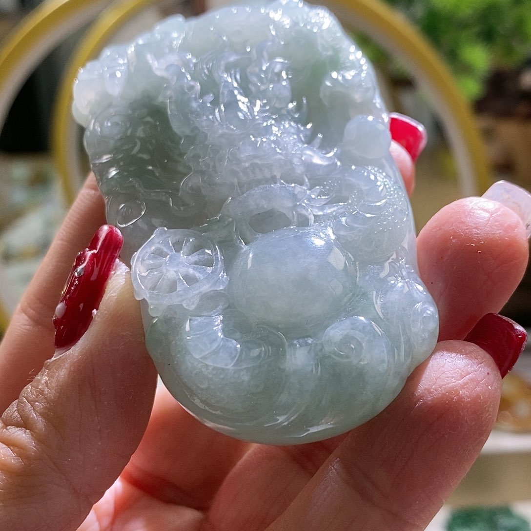 【闪购商品】翡翠颈饰未镶嵌龙牌