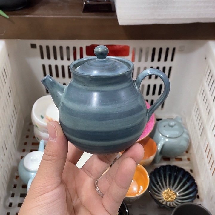 陶瓷茶具全部清清完回家过年