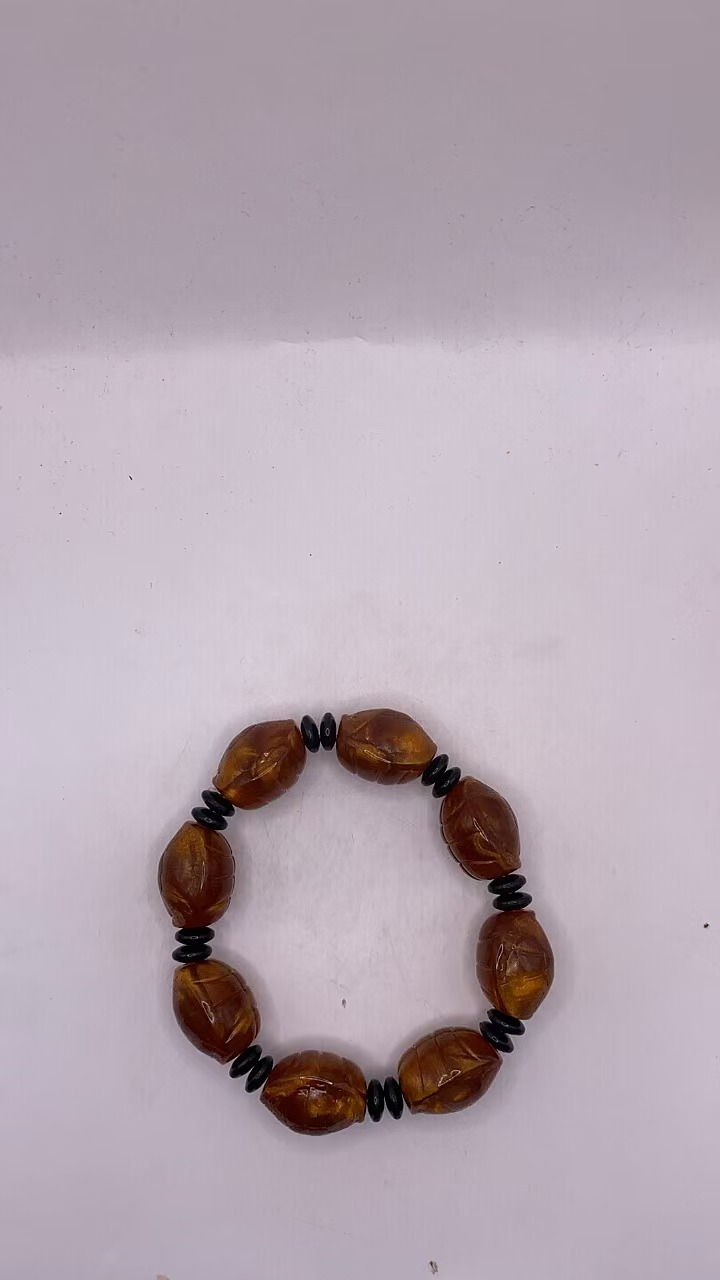 YY124【恒利】精美时尚大气搭配手串（多样性发其一）