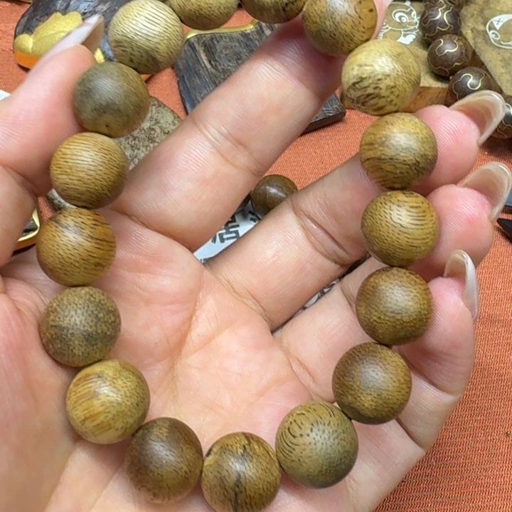 大叶紫檀（黑酸枝木类）