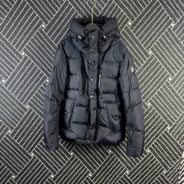 95新 MONCLER 95新蒙口滑雪服2码/18114