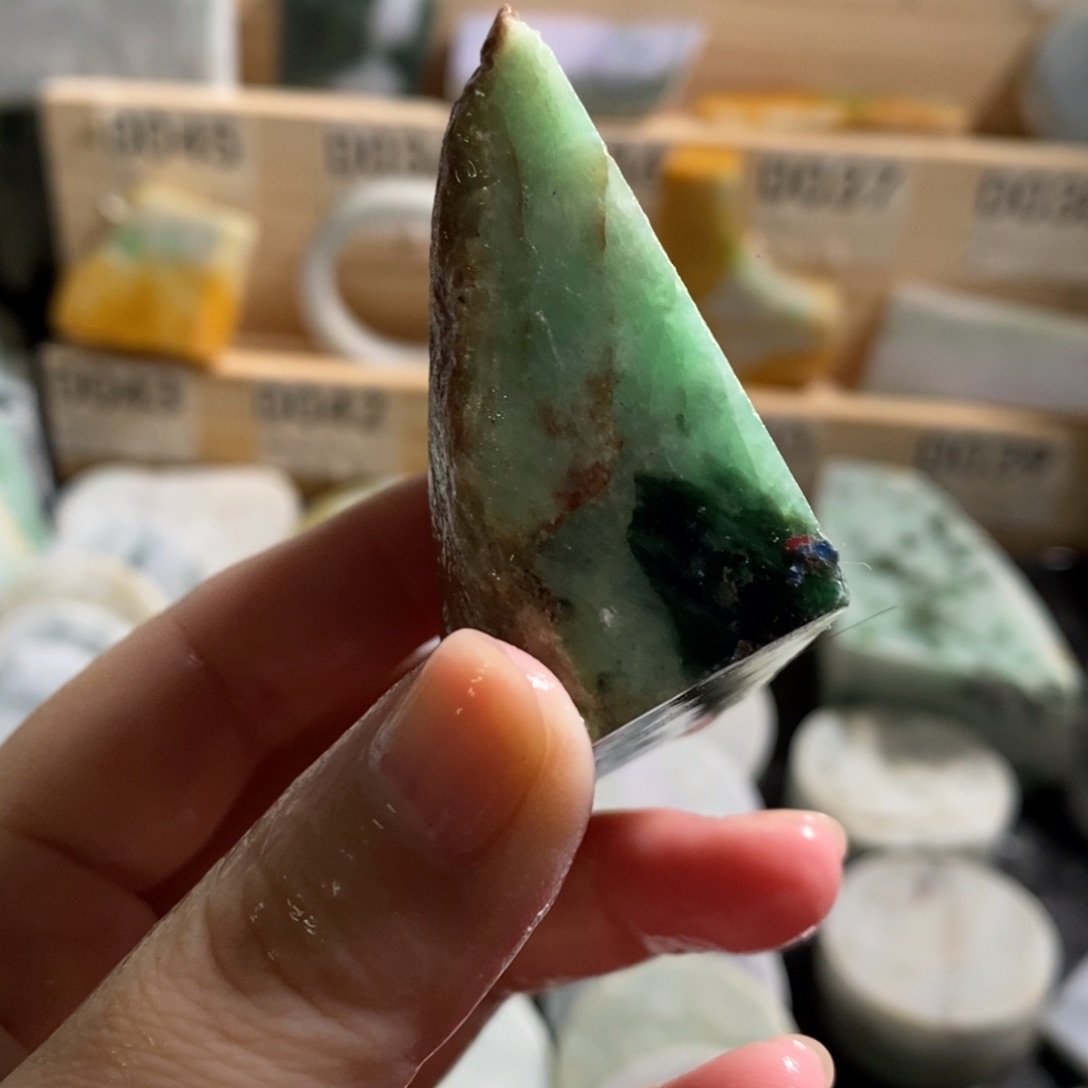 颈饰未镶嵌翡翠天然翡翠