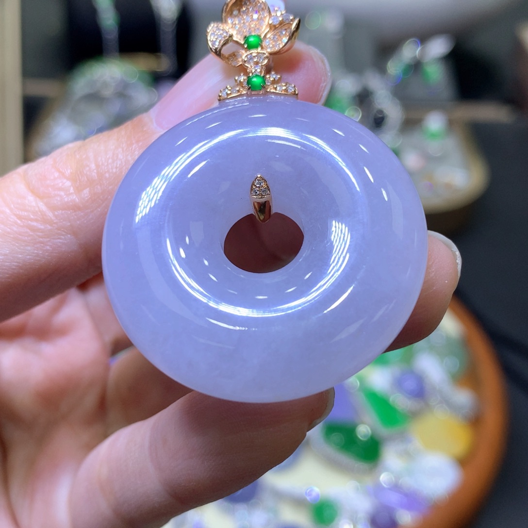 【闪购商品】翡翠颈饰18K金镶嵌翡翠吊坠项链