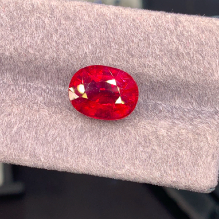 天然红碧玺裸石7.35CT