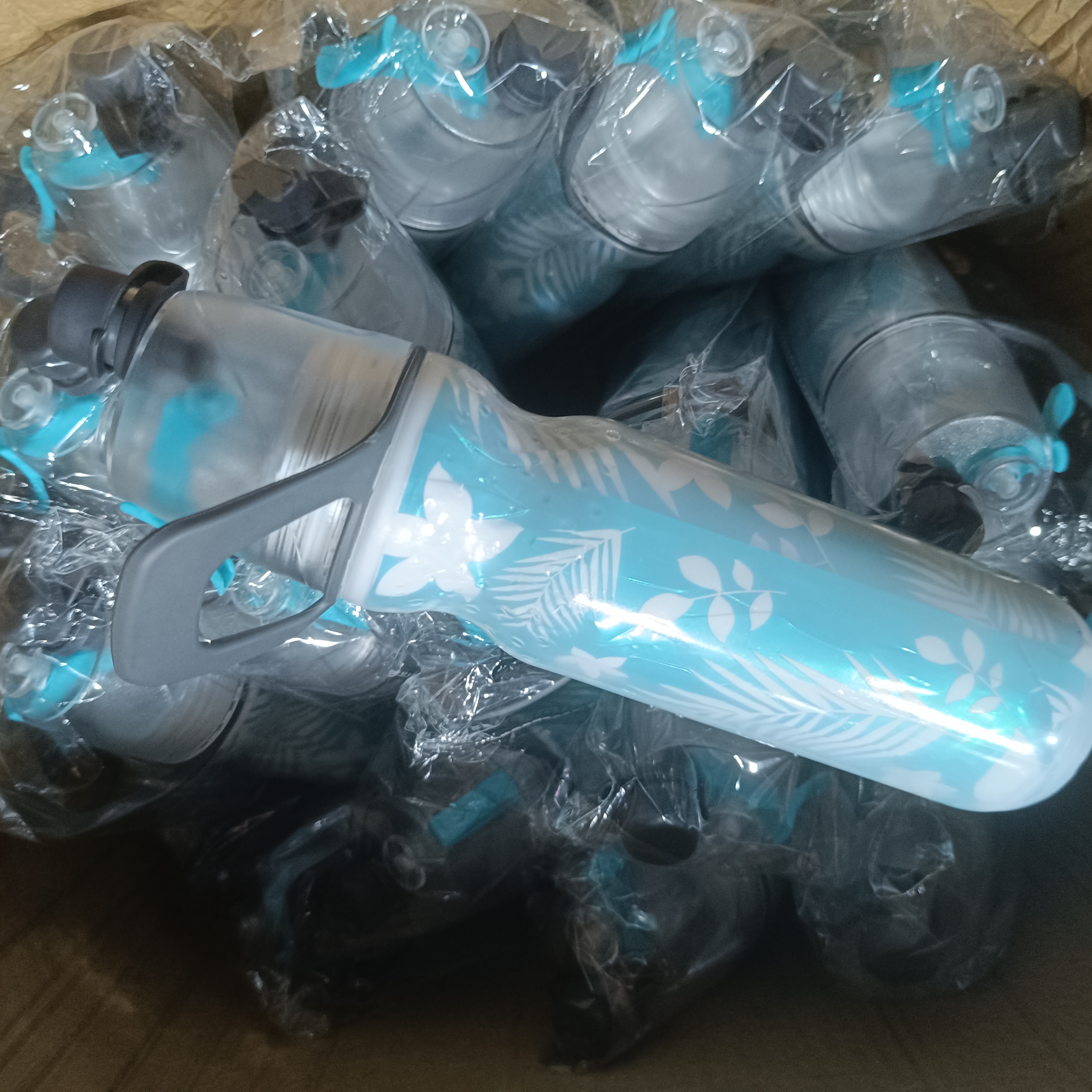 硅胶喷雾水杯/玻璃工厂摆件