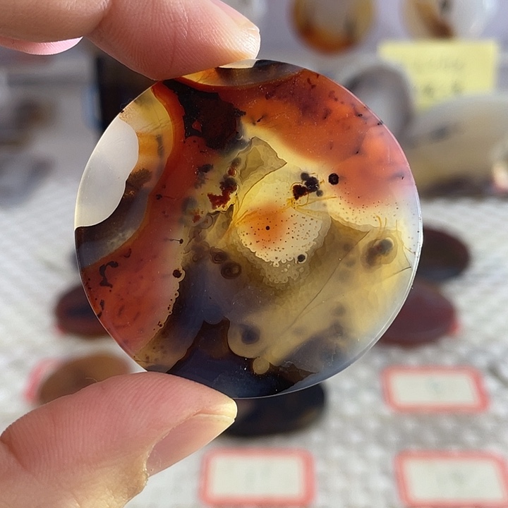 玛瑙/玉髓未镶嵌颈饰