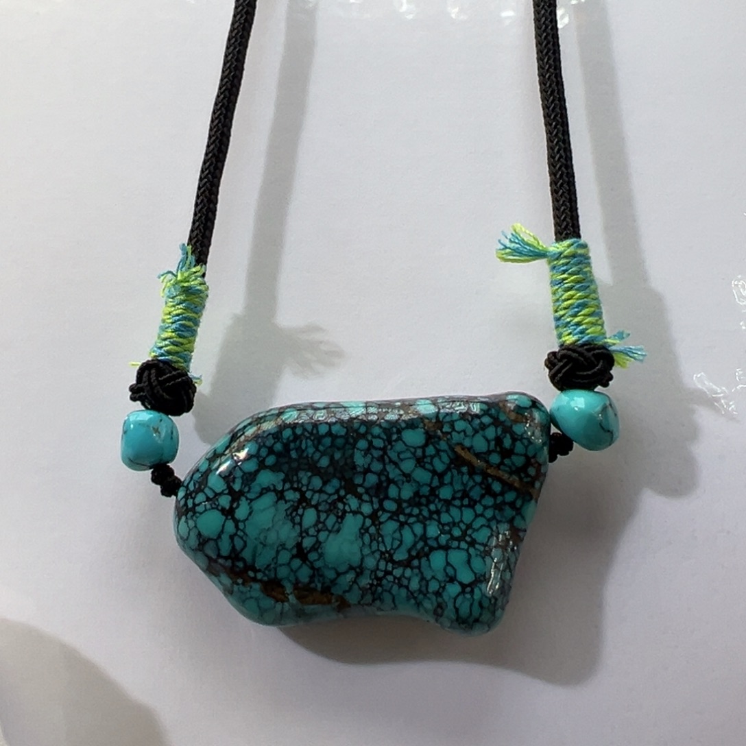 绿松石未镶嵌挂件