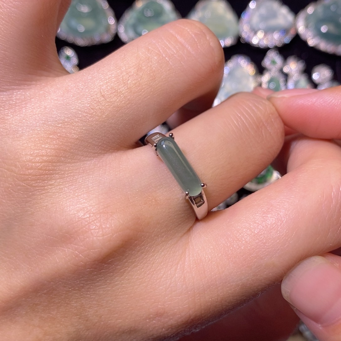 翡翠未镶嵌颈饰天然