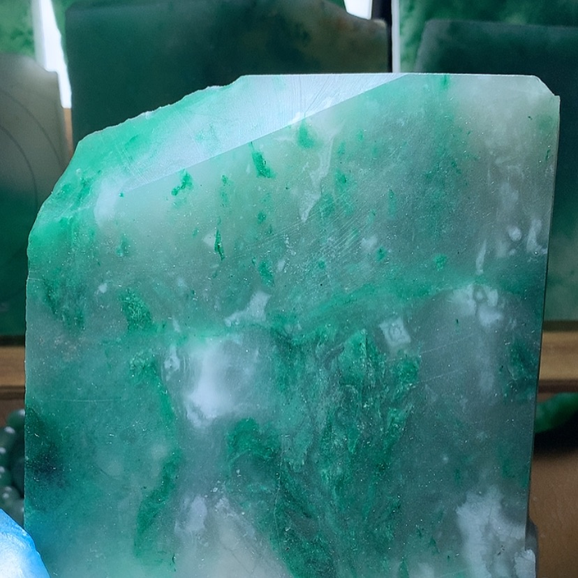 【闪购商品】定制石英质玉（非洲翠）燕