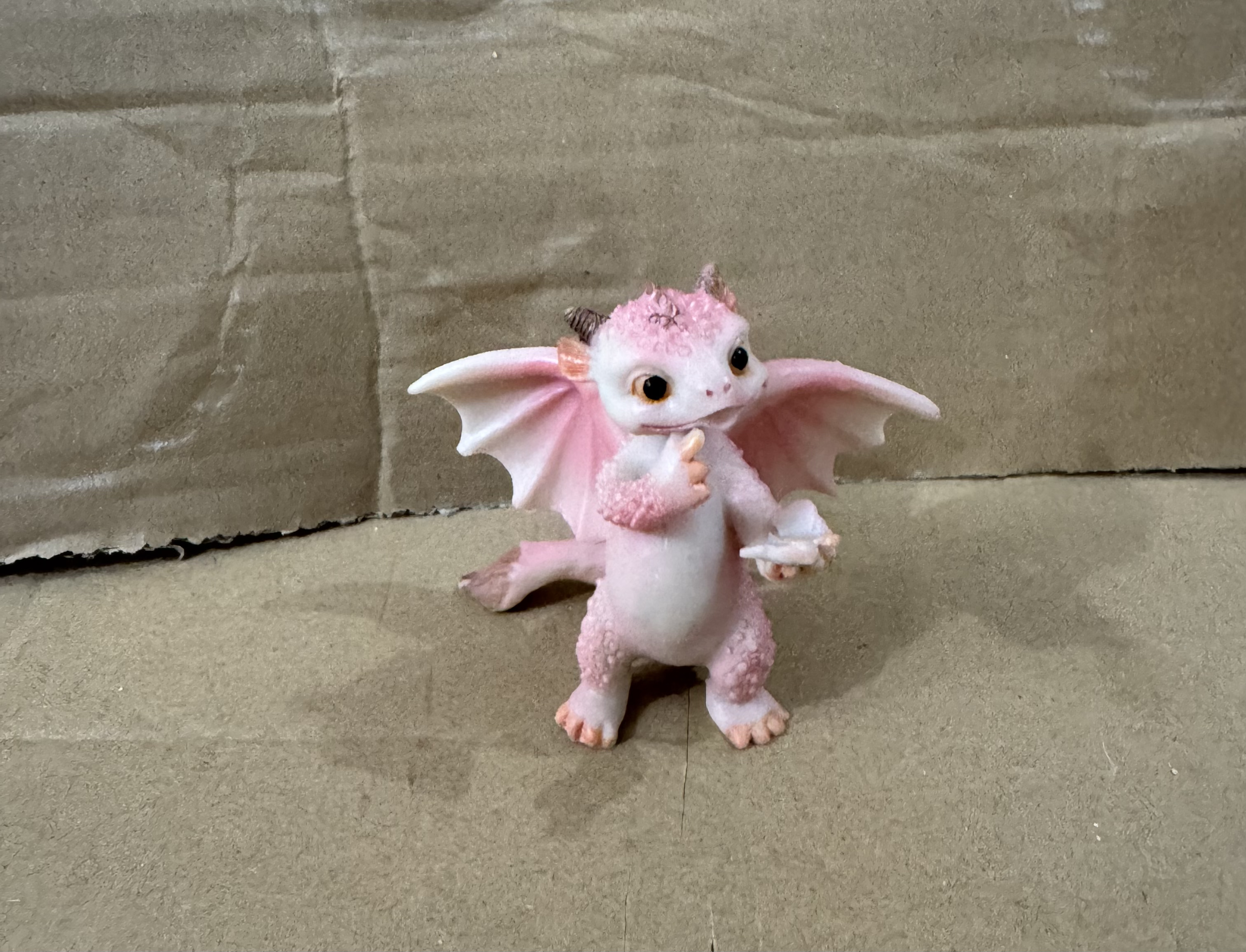 树脂粉色龙工艺品摆件