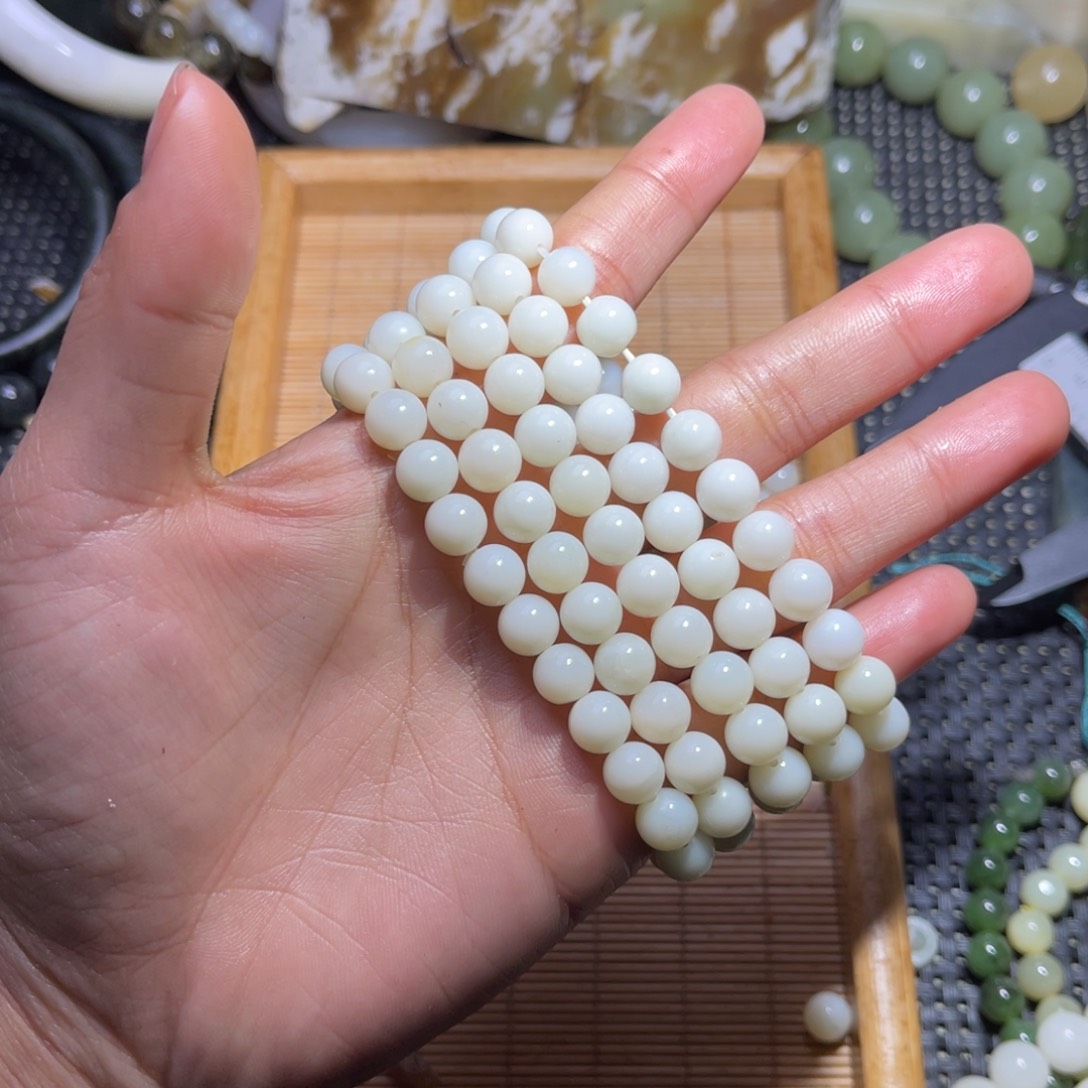 未镶嵌和田玉车挂