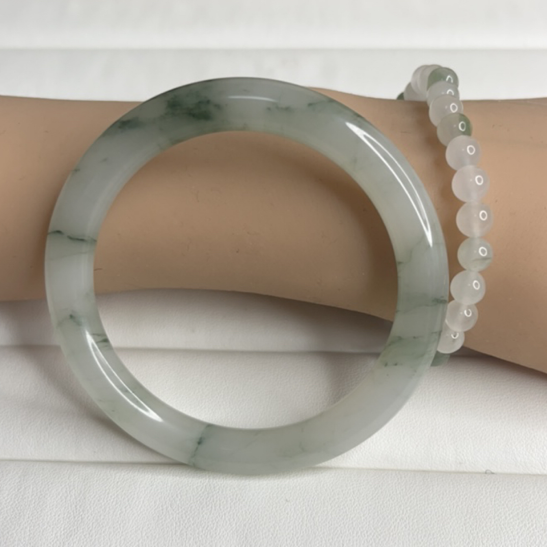 天山翠美人条手镯，56.3圈口圆条
