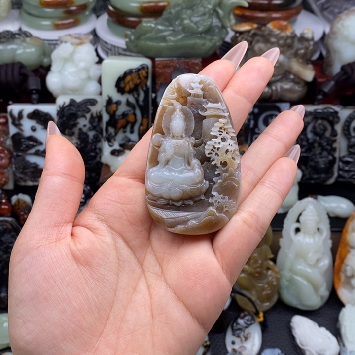 和田玉未镶嵌颈饰