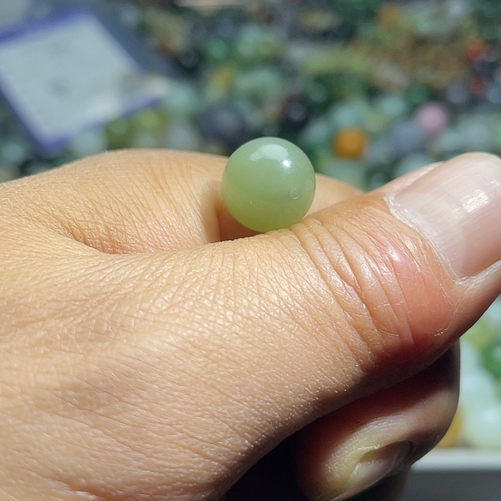 未镶嵌和田玉车挂一***虎