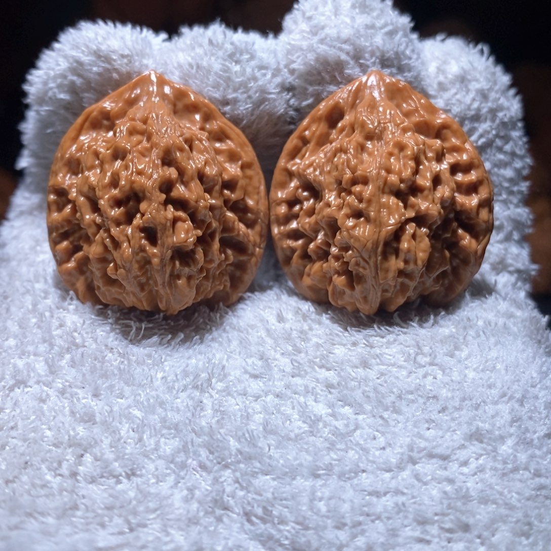 文玩核桃吊坠野生核桃