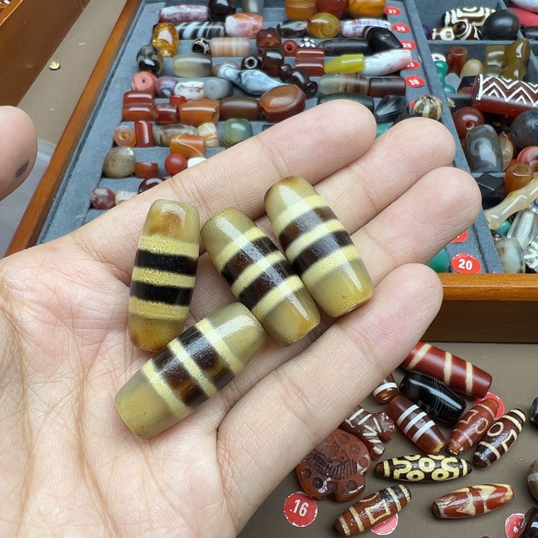 老***袁玛瑙/玉髓未镶嵌珠宝半成品