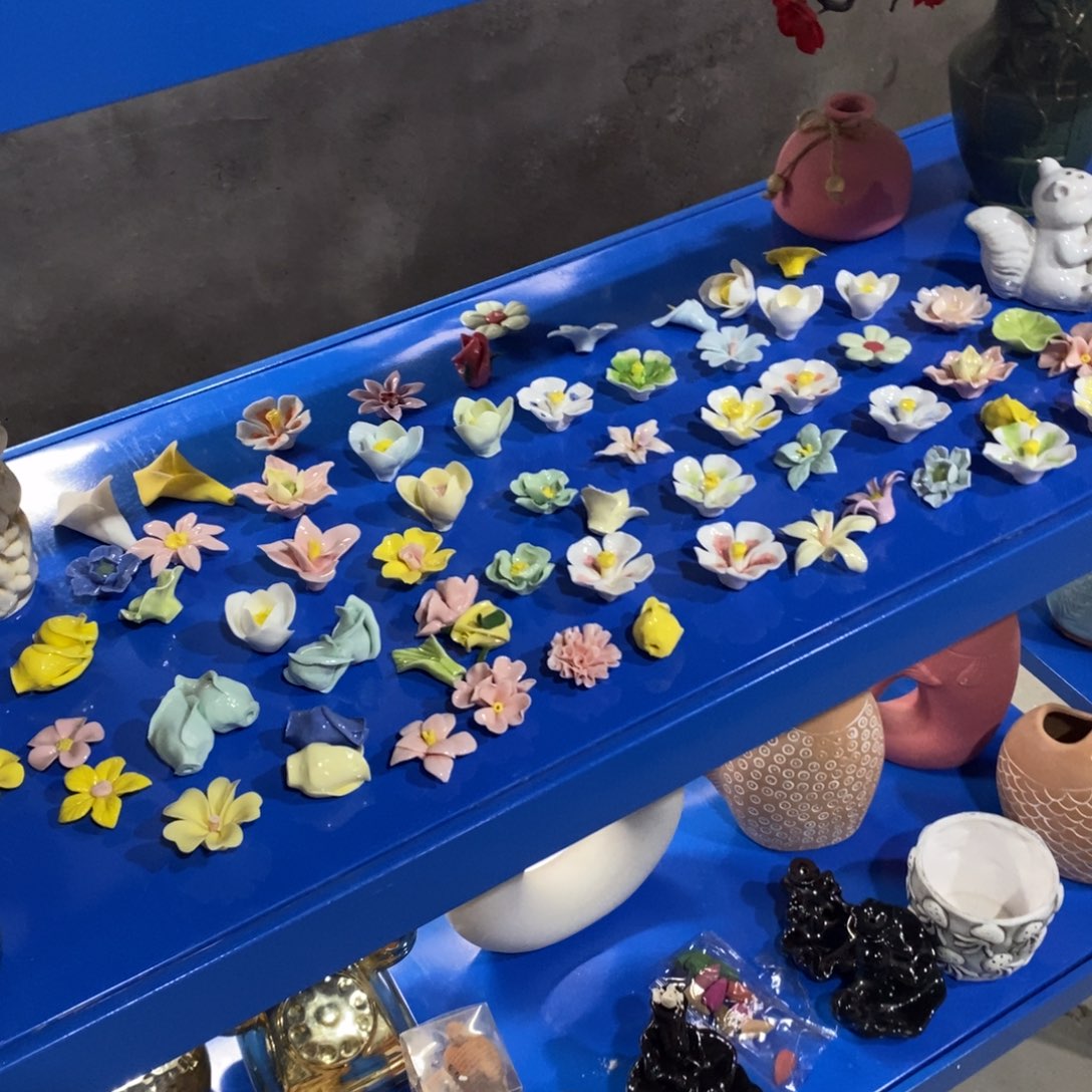 瓷片两朵花，找客服