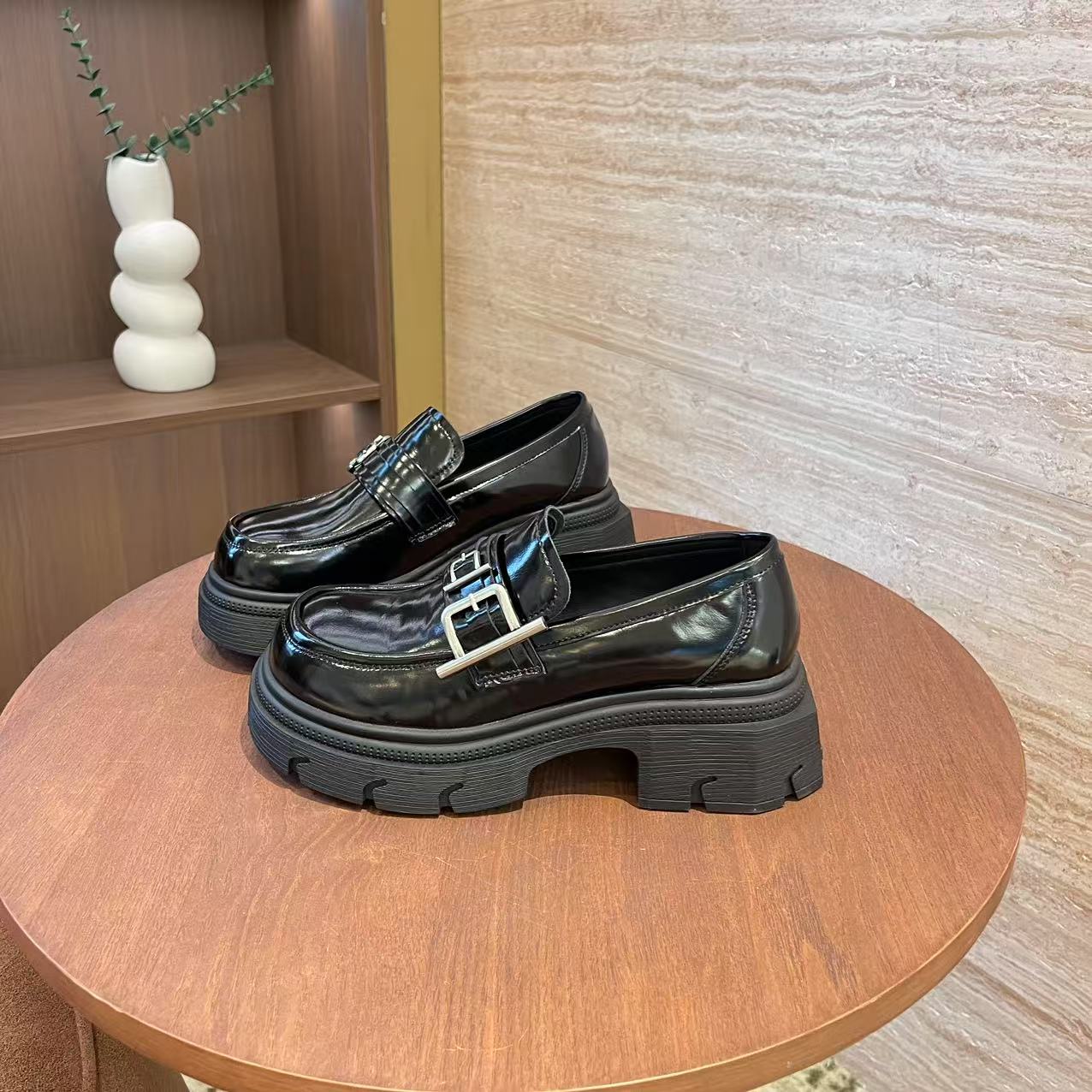 【与然良品】25096-3新款爆款百搭时尚休闲乐福鞋