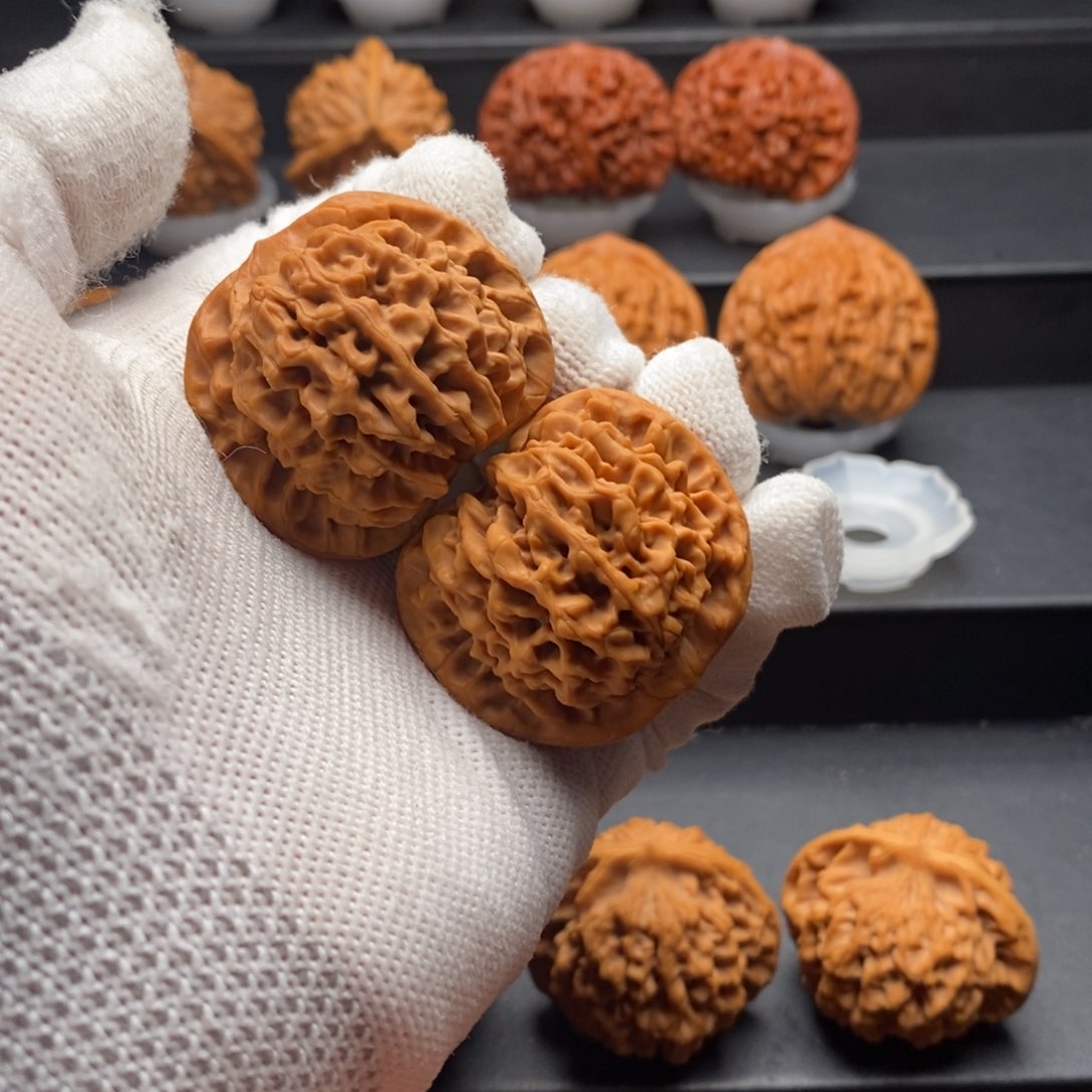 文玩核桃把件39.5秦闷