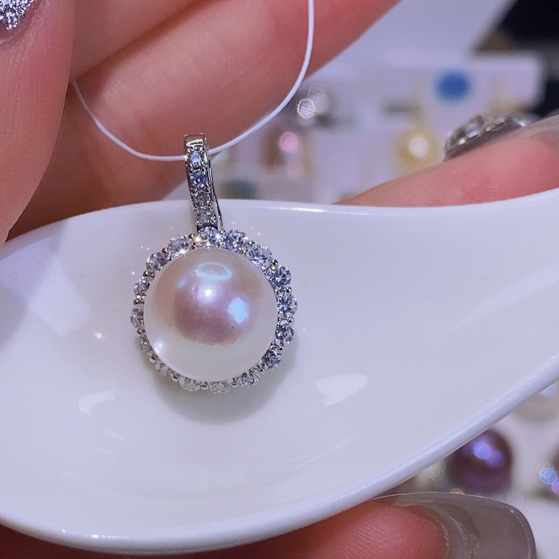 淡水珍珠合金颈饰