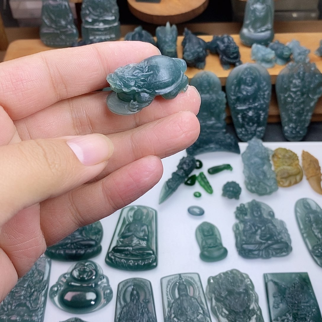 定制翡翠未镶嵌龙龟