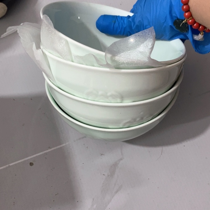 瓷片豆青色立体荷花6寸碗四个口径15厘米