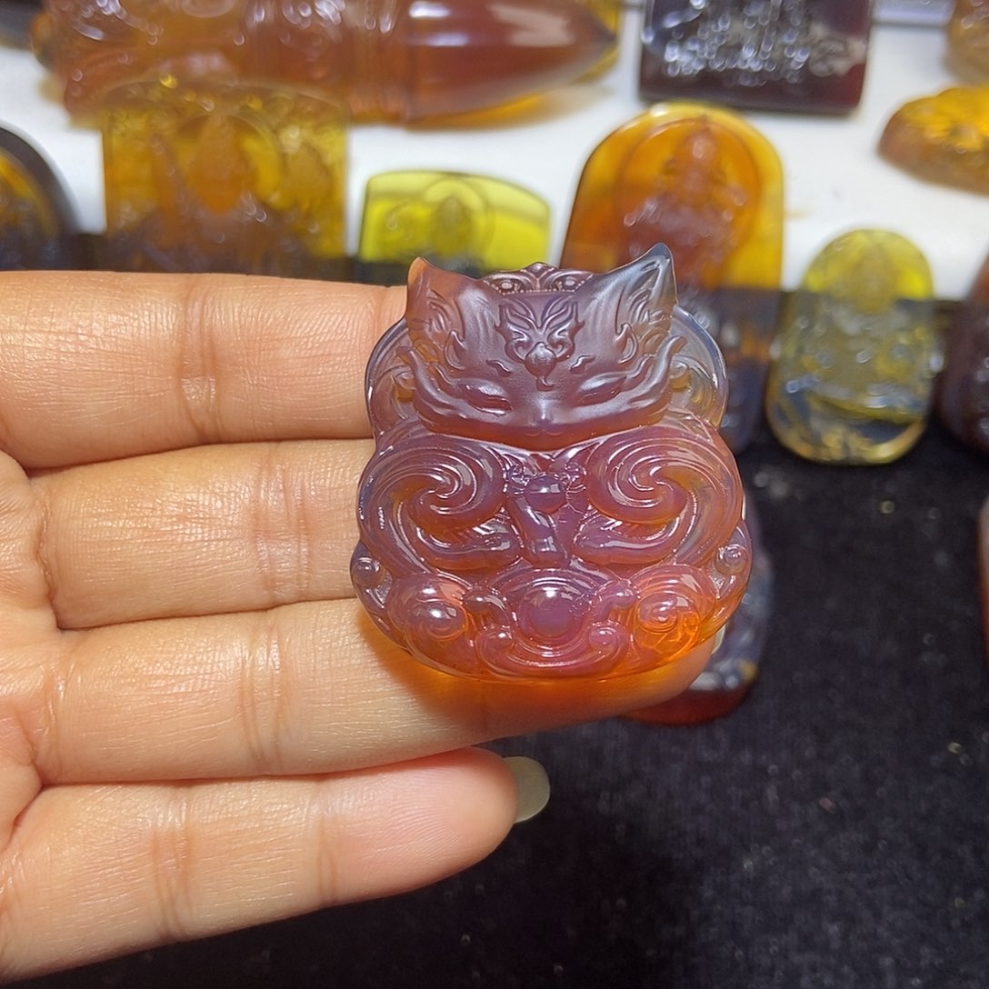 琥珀未镶嵌颈饰缅甸天然琥珀吊坠