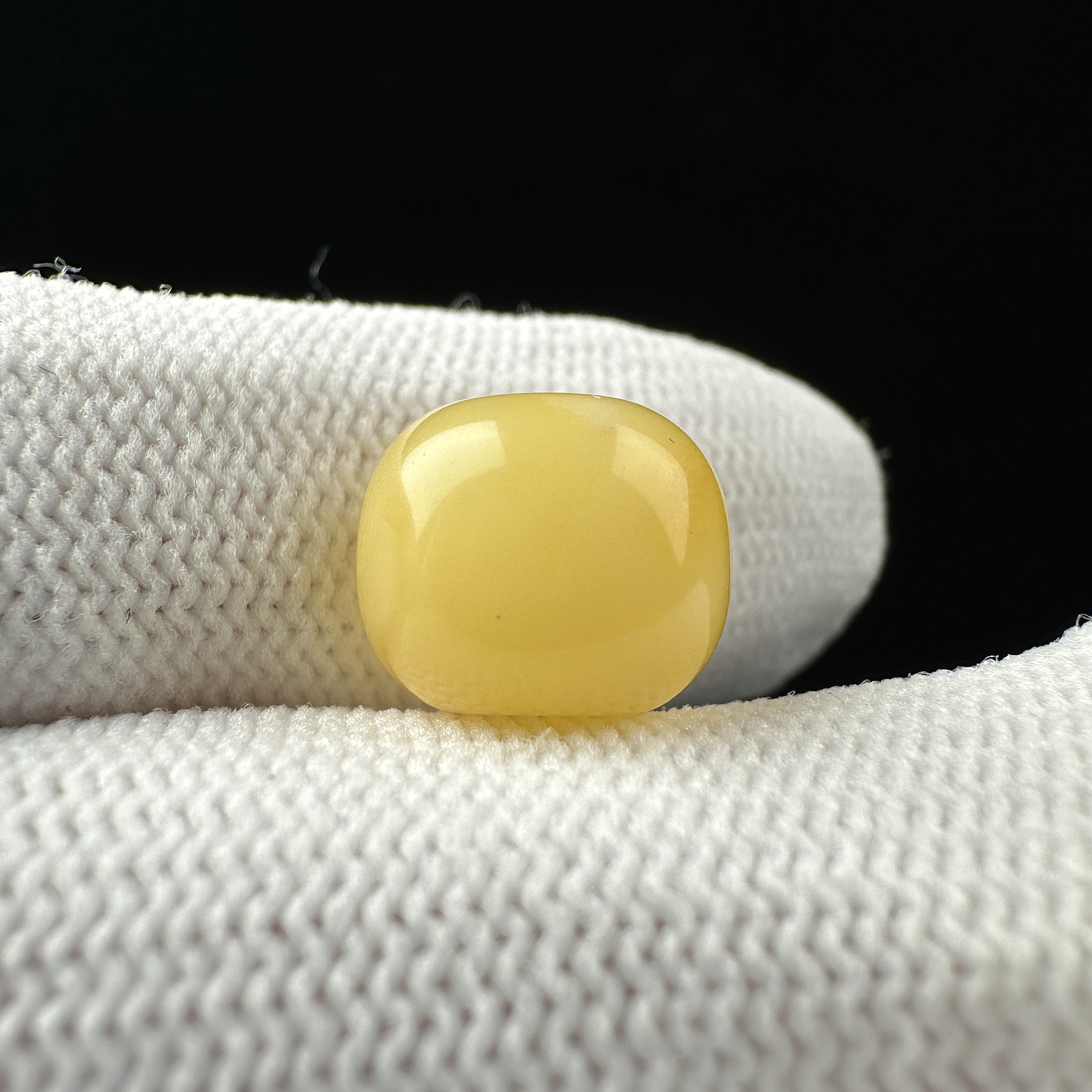 B9928天然原矿蜜蜡【微瑕】老型11*9.3mm支持鉴定 假一罚十