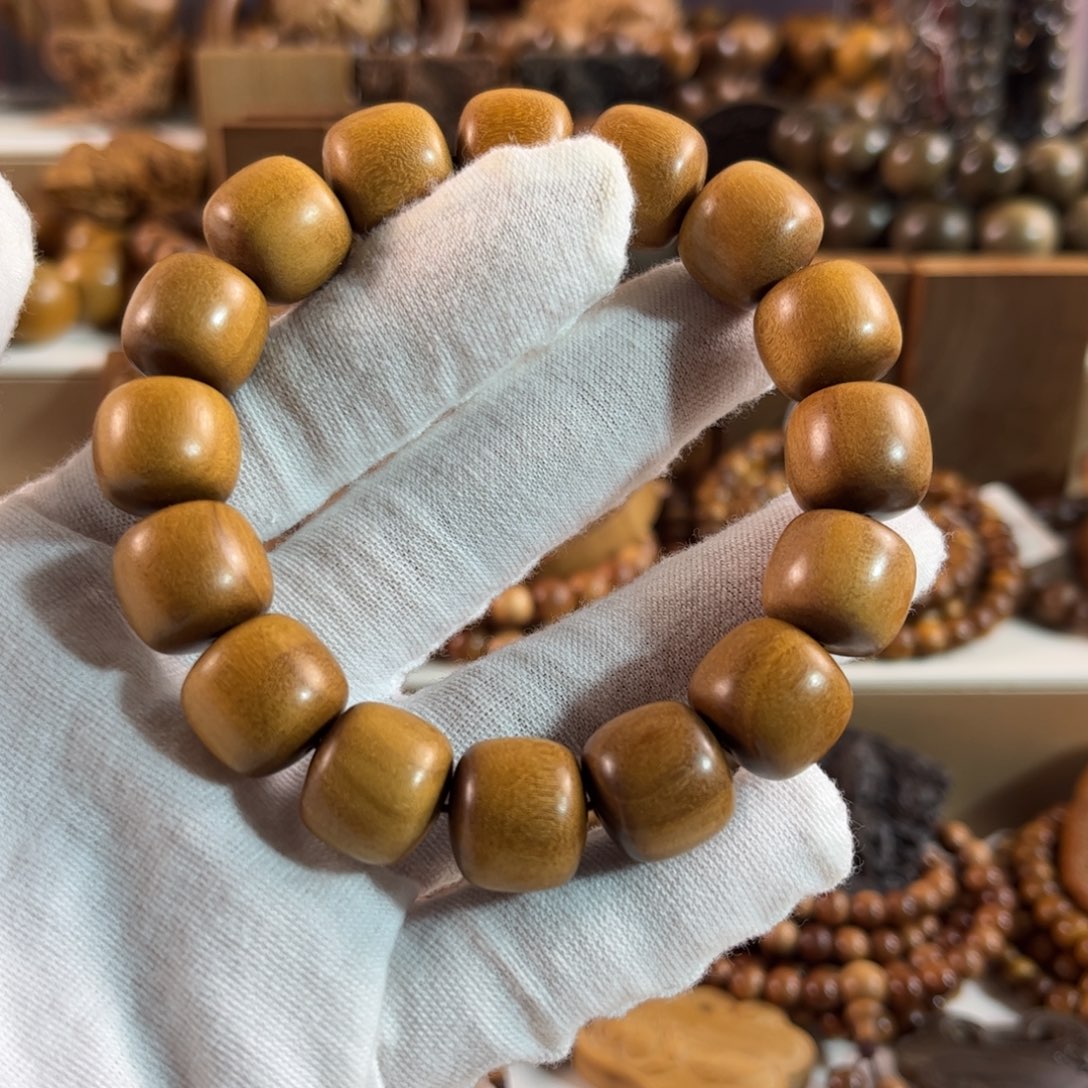 檀香木其他亲***油老山檀香1314桶珠福利