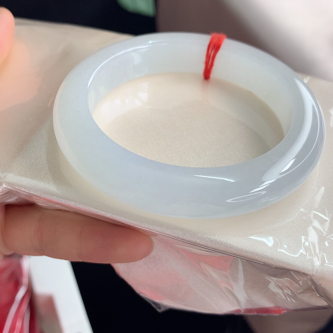 未镶嵌手镯翡翠，33号