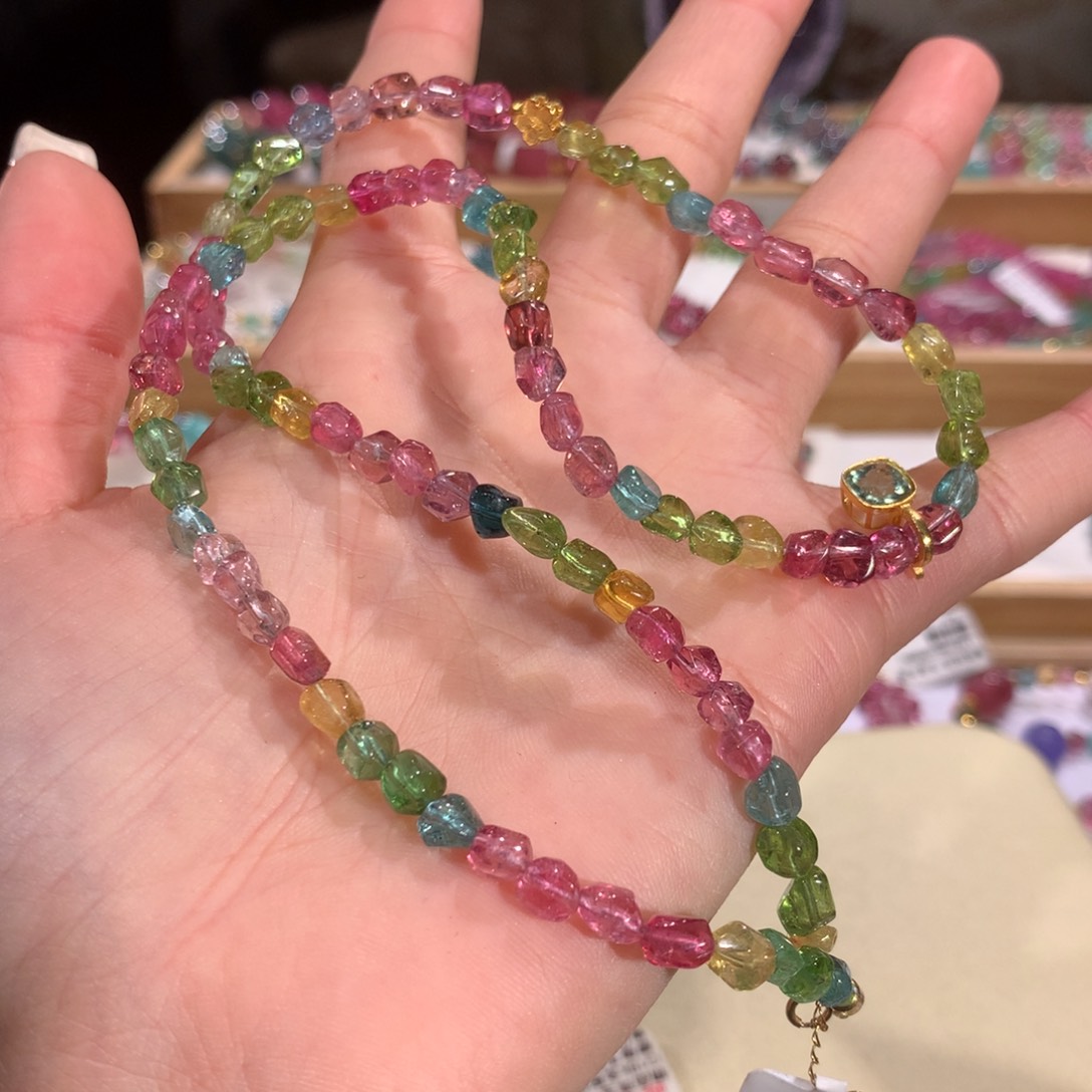 碧玺多样性发货一件未镶嵌