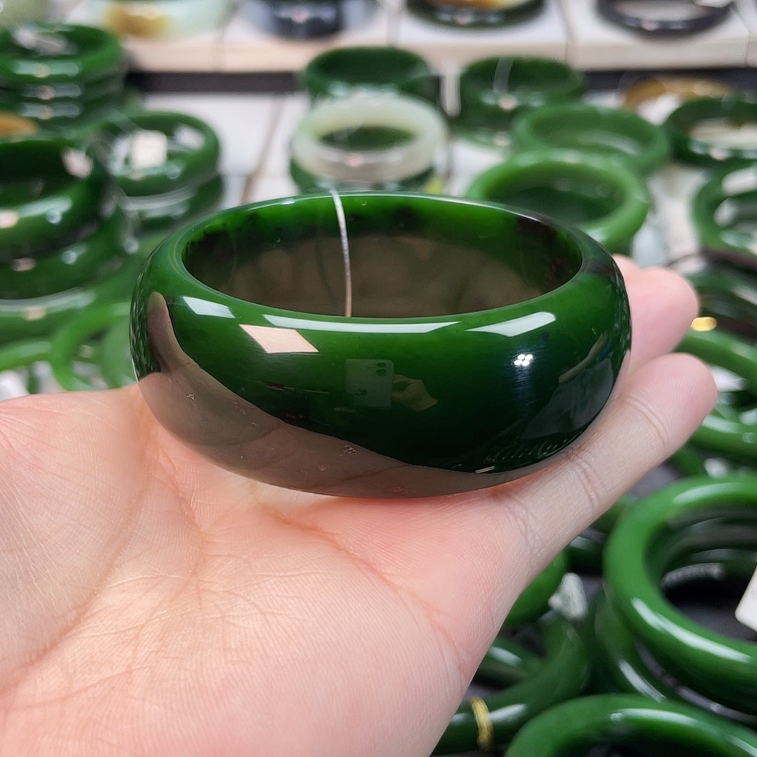 和田玉（碧玉）手镯未镶嵌