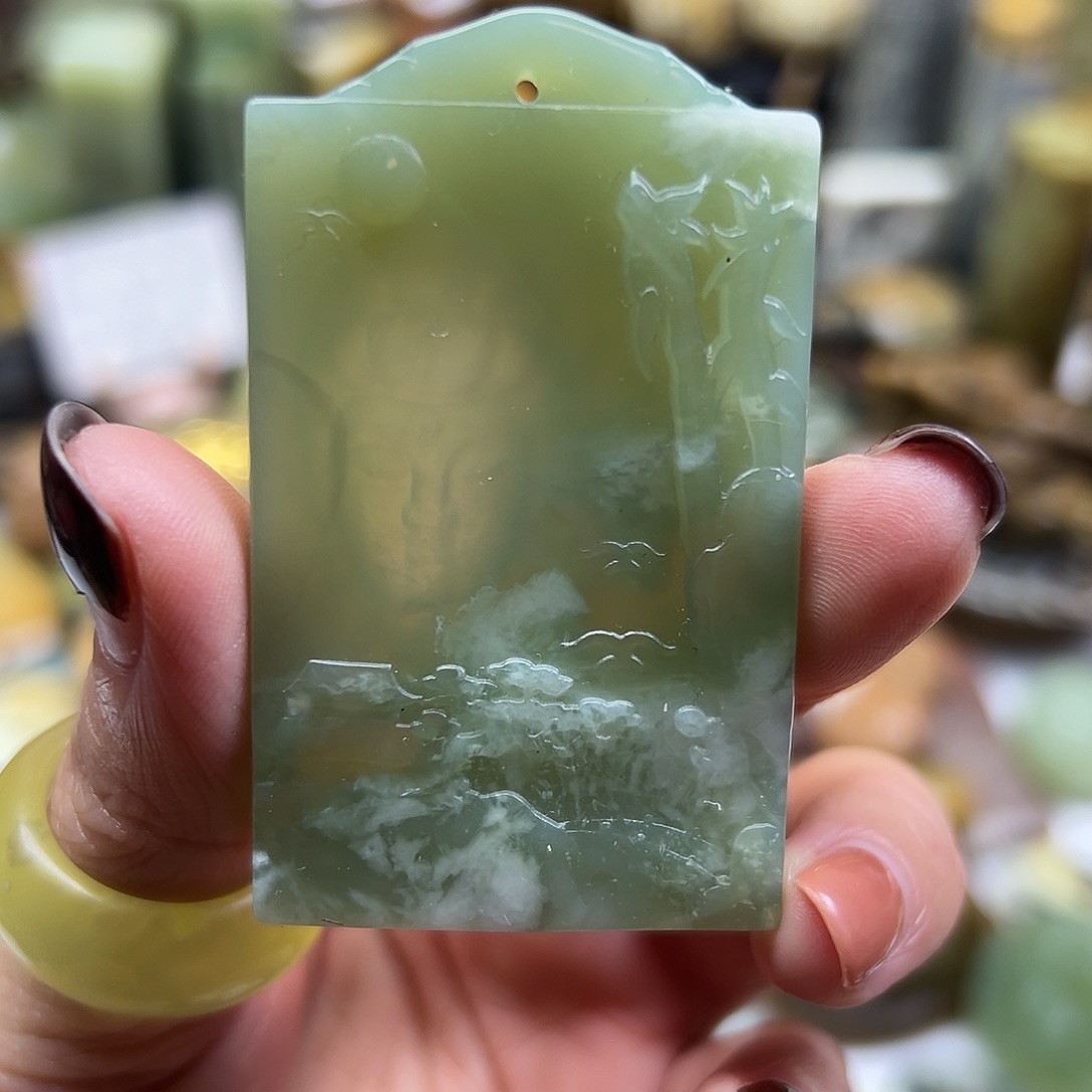 岫玉未镶嵌颈饰岫玉青提山水观音