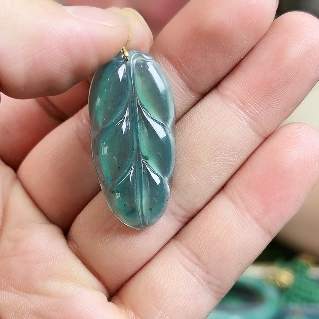 翡翠手镯18K金镶嵌吊坠