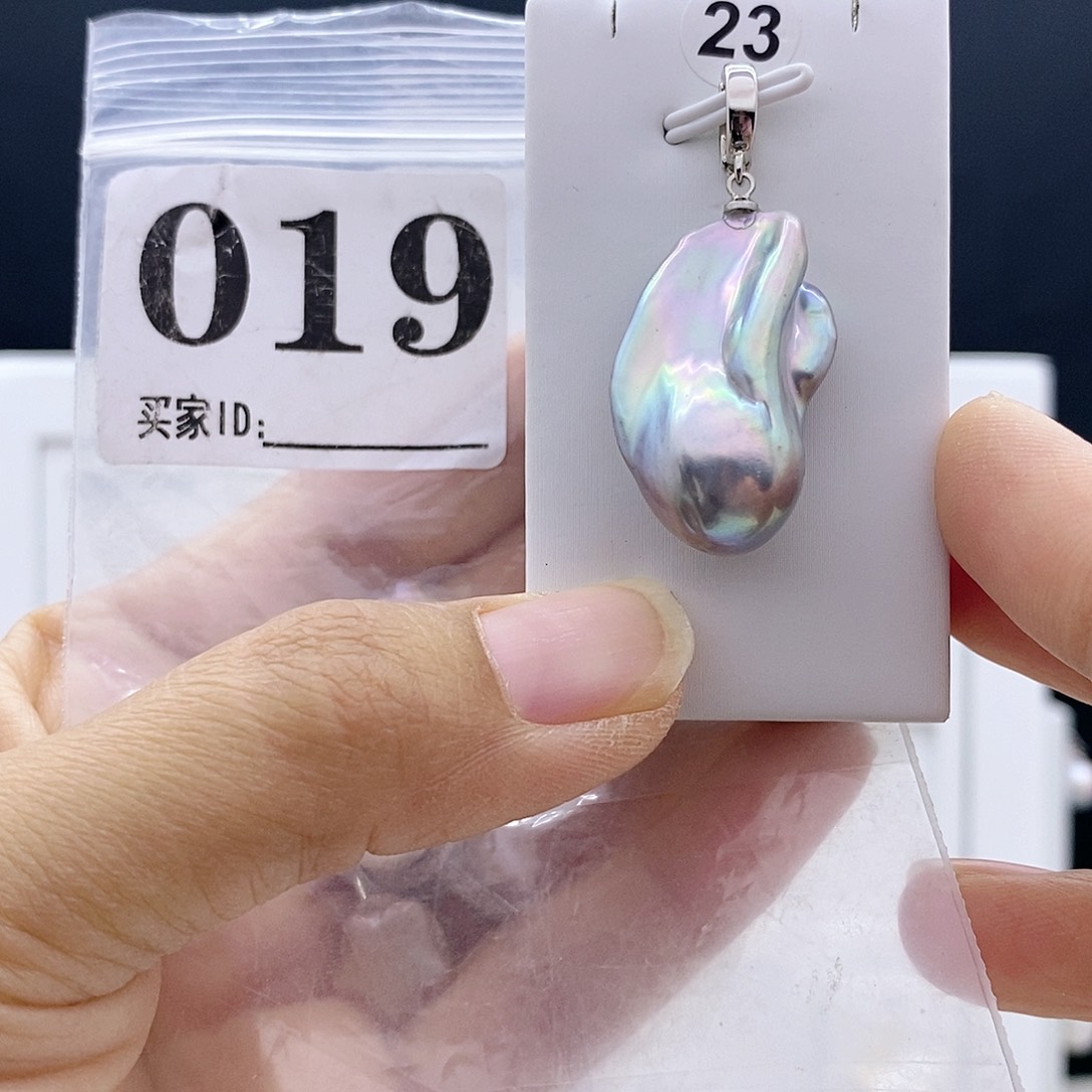 钛钢颈饰淡水珍珠