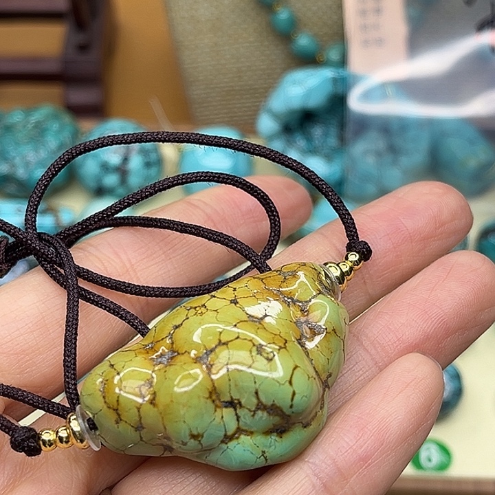 寂***程绿松石未镶嵌耳饰