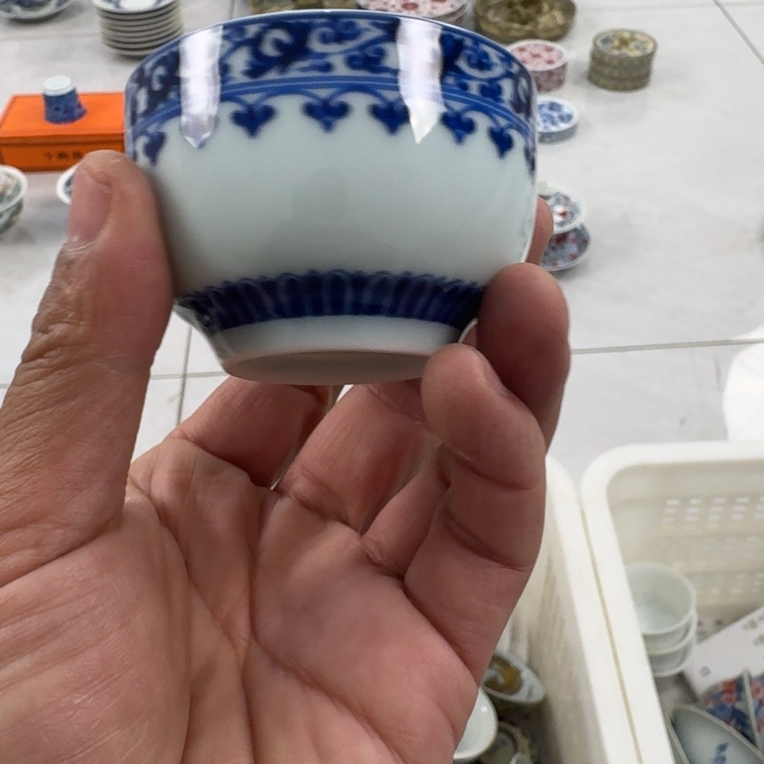陶摆件青花宝箱龙蛋杯