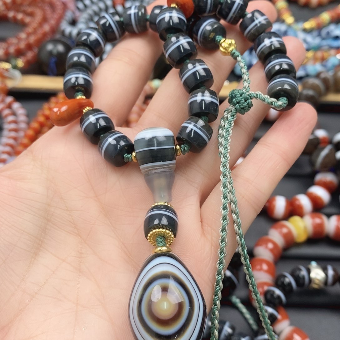 玛瑙/玉髓玛瑙项链未镶嵌