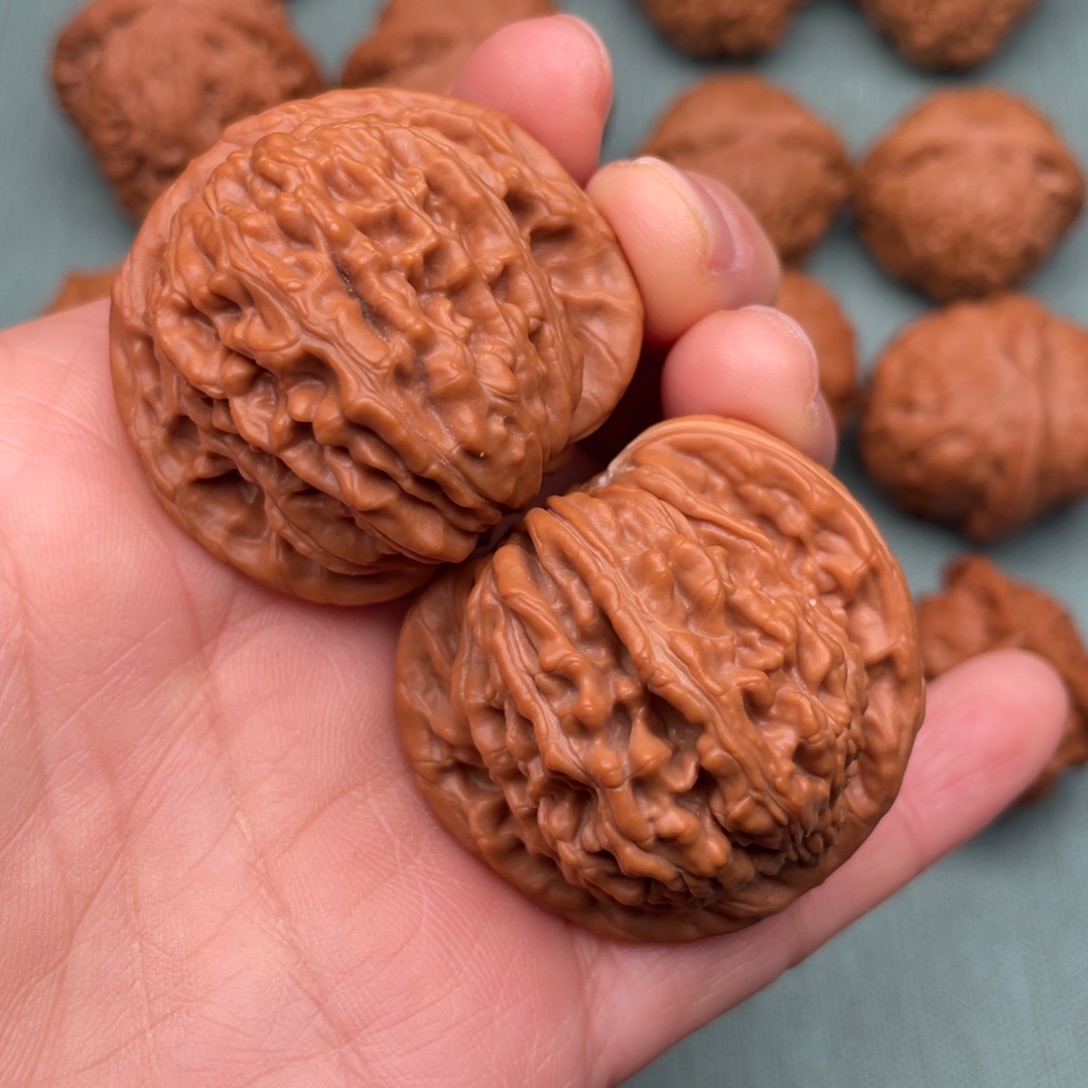 把件文玩核桃40全品山地楼