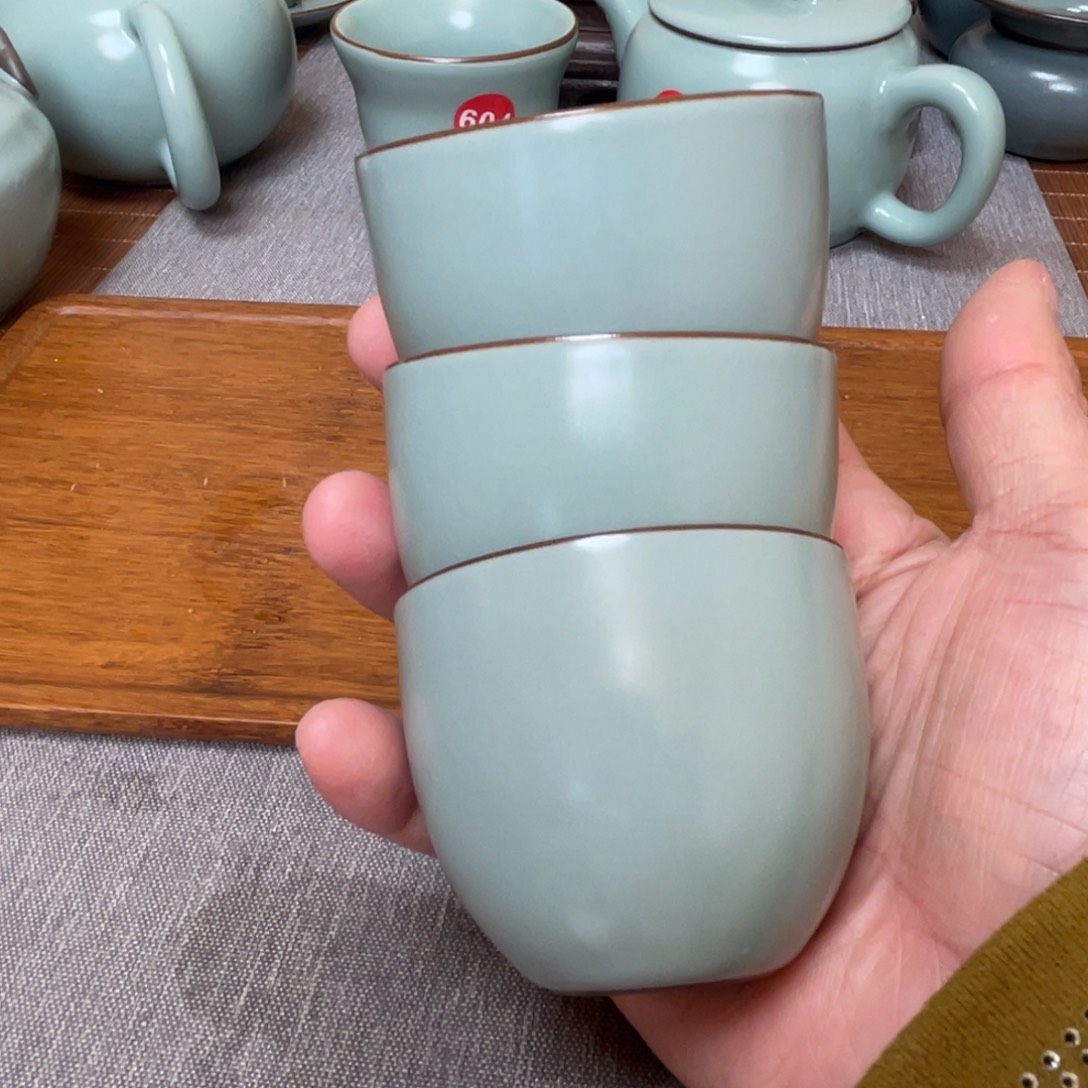 瓷片开播福利。。。。。。