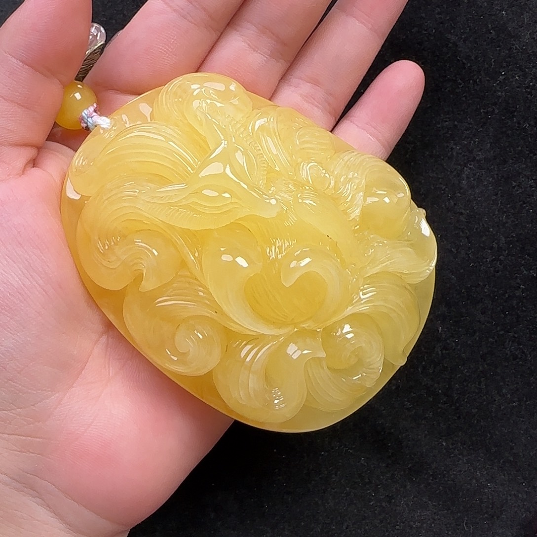 蜜蜡未镶嵌珠宝奇石
