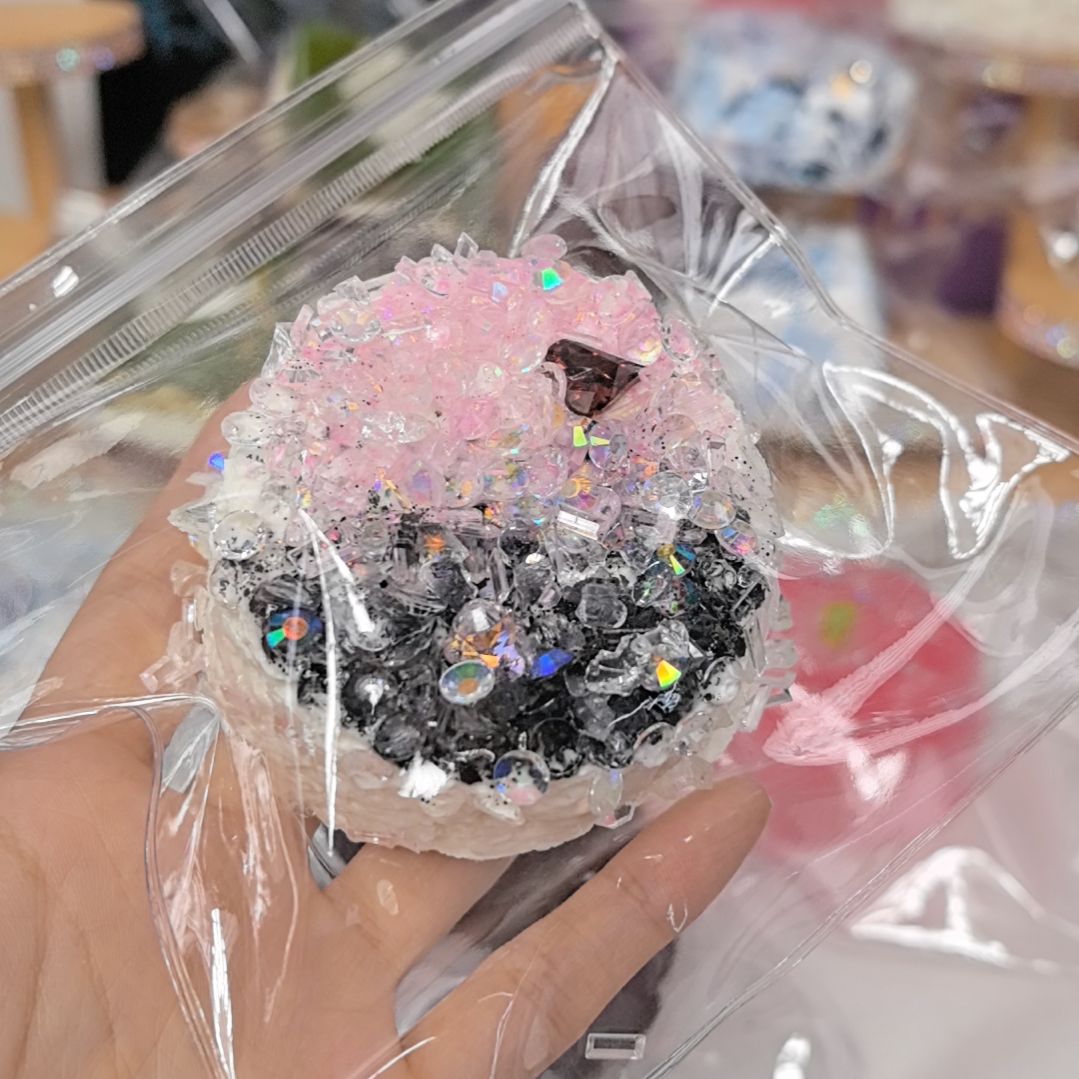 硅胶碎冰冰粉黑圆吐司170g