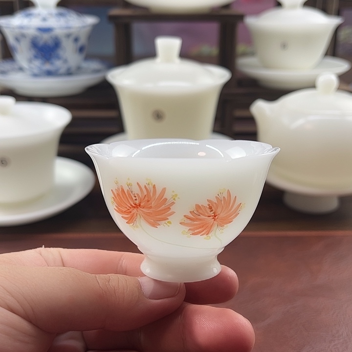 璞玉瓷釉下彩手绘《刺桐花》70ml花瓣主人杯