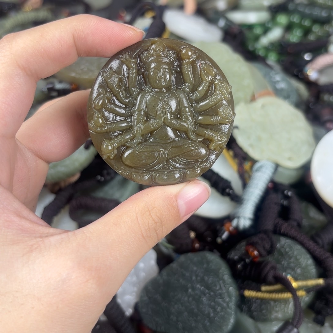 和田玉颈饰未镶嵌