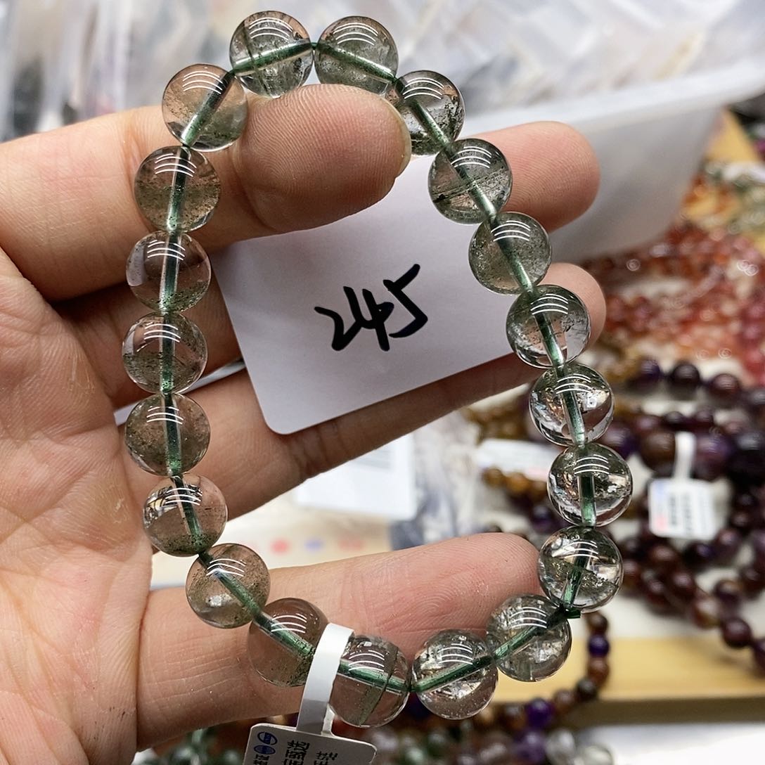 水晶手串未镶嵌天然