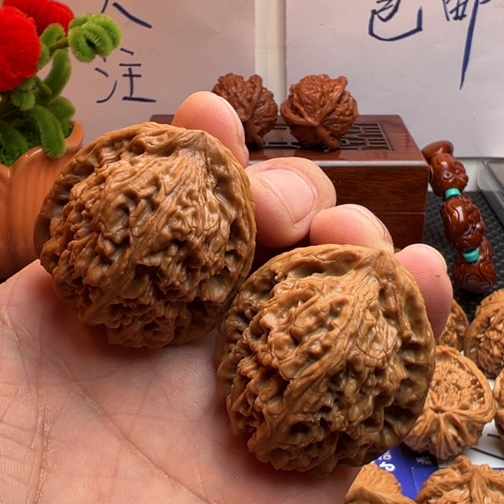 文玩核桃把件四***@南疆