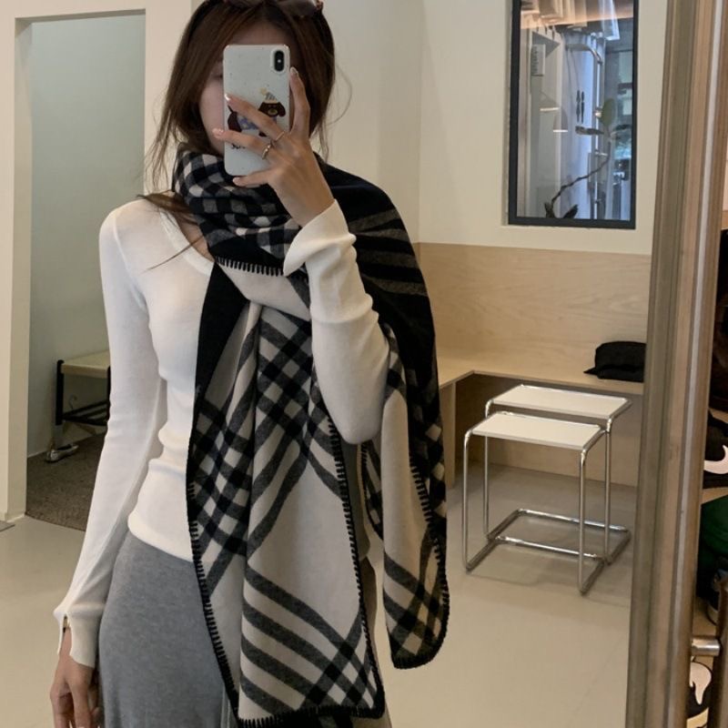 2025款秋冬高品休闲围巾时尚春秋百搭双面羊绒学生格子保暖韩版