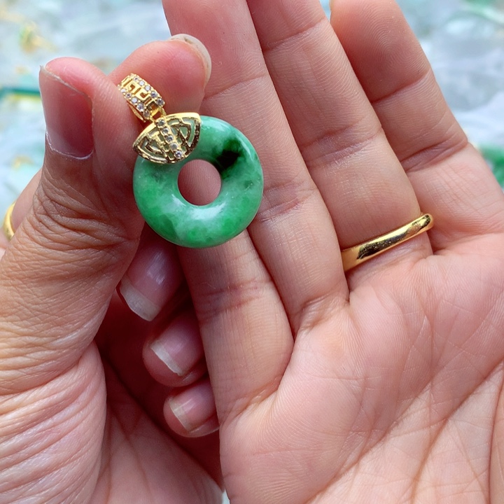 翡翠颈饰银S925镶嵌翡翠