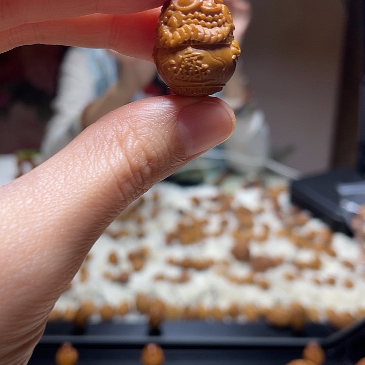 吊坠橄榄核聚宝盆