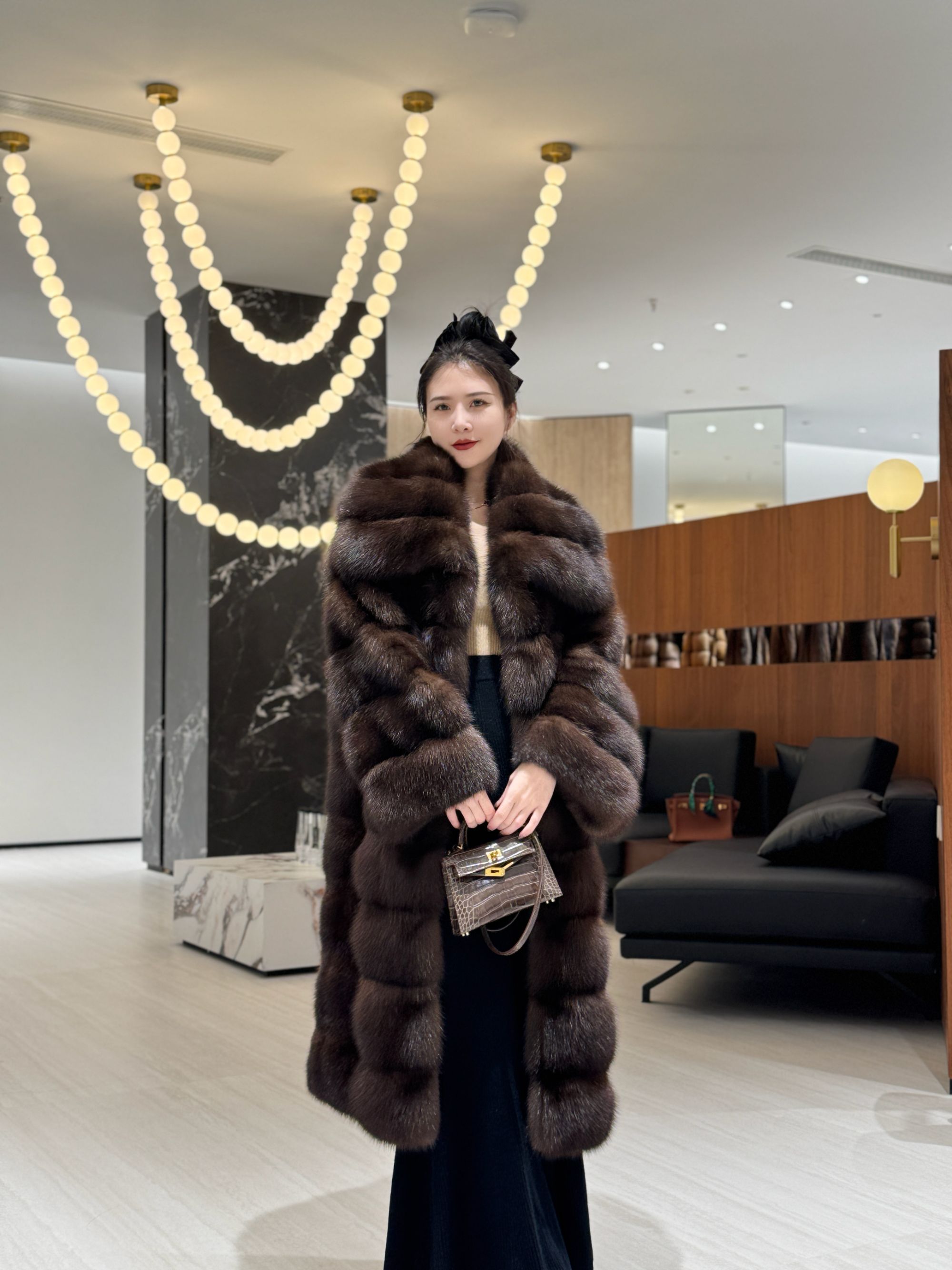 【LUBLIS】<天使之翼>冬季新款俄罗斯黑金紫貂女气质百搭725